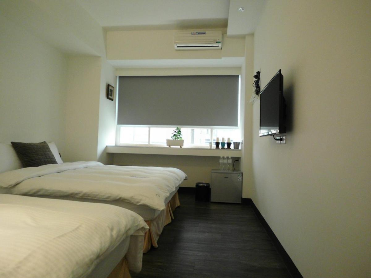 237 Hotel Kaohsiung Exterior photo