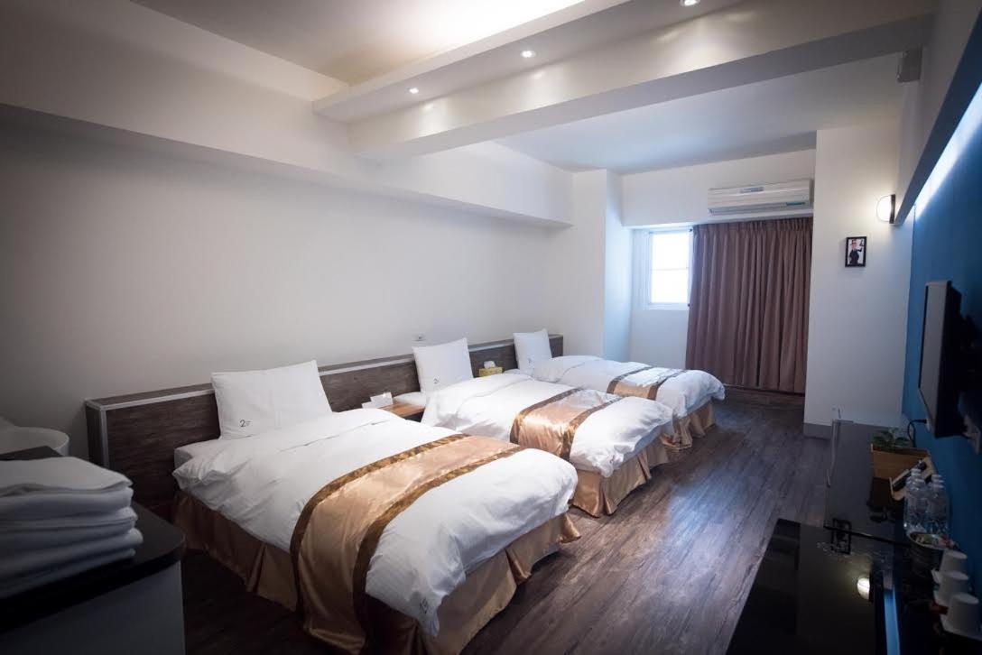 237 Hotel Kaohsiung Exterior photo